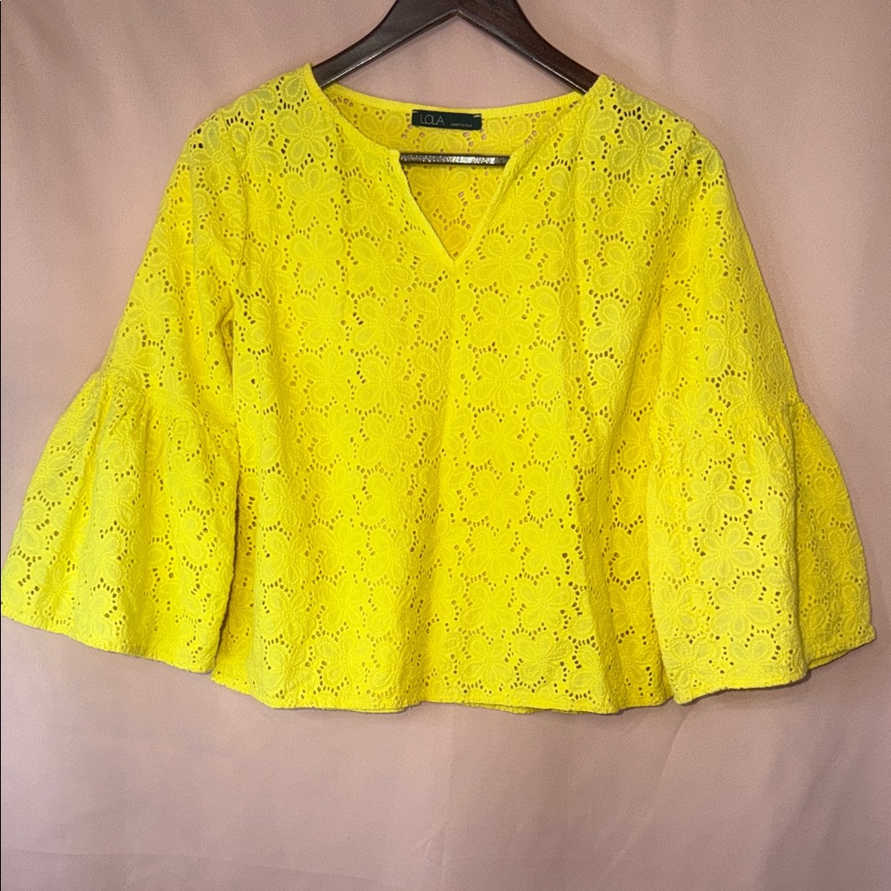Lola Made In Italy Yellow Floral Eyelet V-Neck Bell Sleeve Top